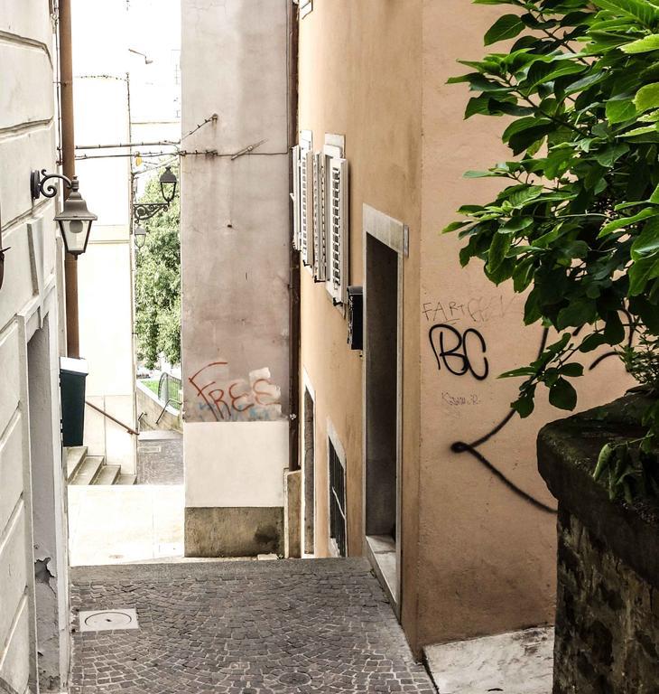 Casa Vacanze All'Angolo Трієст Екстер'єр фото